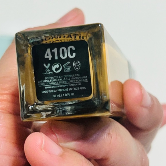 Anastasia Beverly Hills Luminous Foundation in shade 410C NWB - Picture 3 of 4